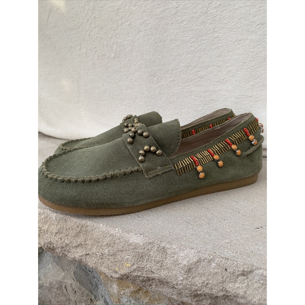 HOUSE OF HARLOW Shayla Beaded Green Suede Moccasins Shoes Size 7.5 Loafer